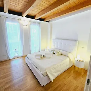 giotto-apartment.hotelinveneto.com/